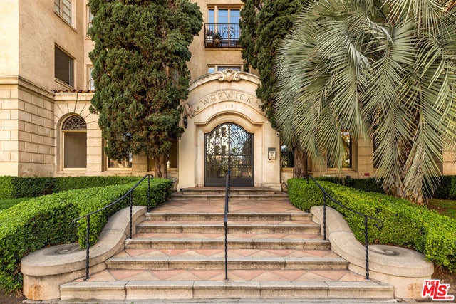 109 N Sycamore Avenue # 102, Los Angeles