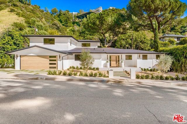 1902 Roscomare Road, Los Angeles