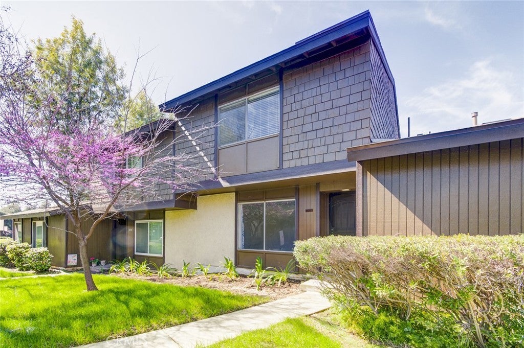 1274 Whisperglen, San Dimas