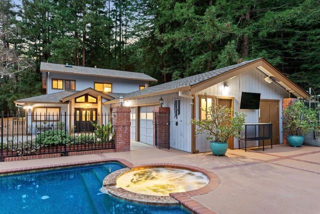 350 Aurora Road, Soquel