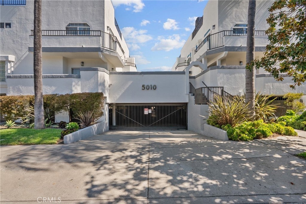 5010 Cahuenga Boulevard 107, North Hollywood