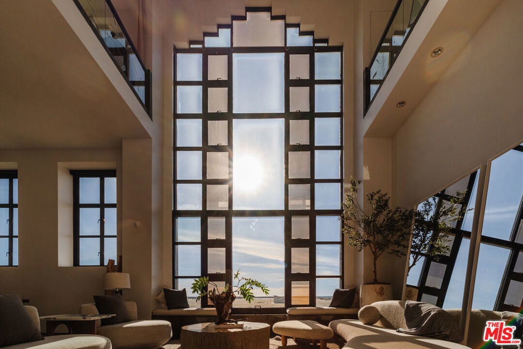 Photo of Listing #26658545