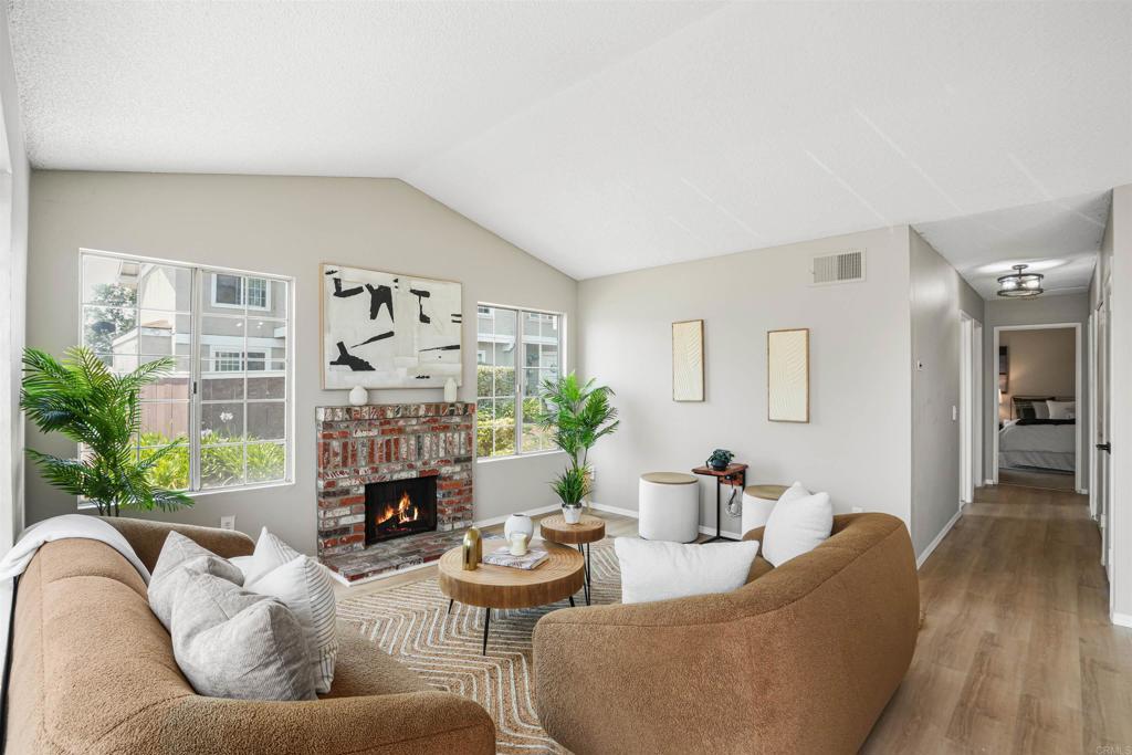 Photo of Listing #PTP2601611