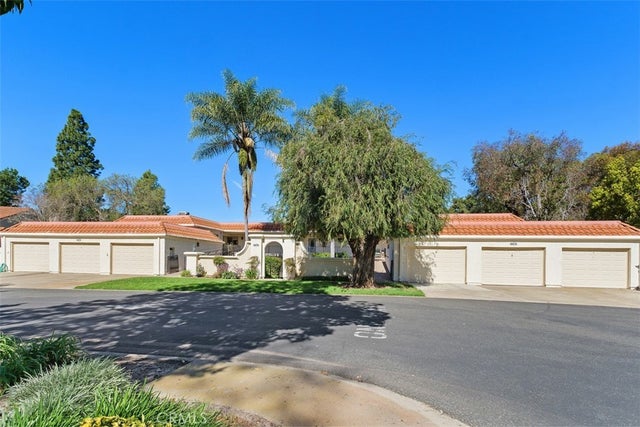 5472 Paseo Del Lago E # B, Laguna Woods