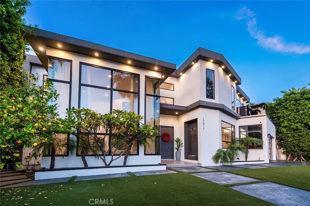 Photo of Listing #SR26046261