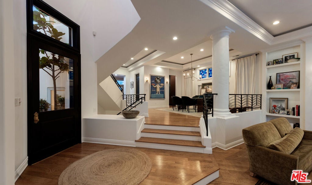 Photo of Listing #26657701