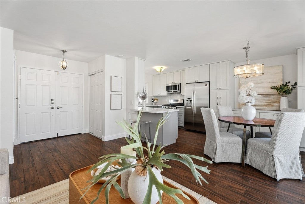 22892 Leo Lane, Lake Forest