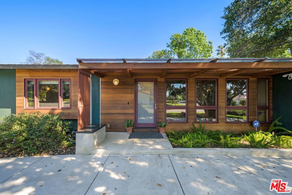 Photo of Listing #26659315