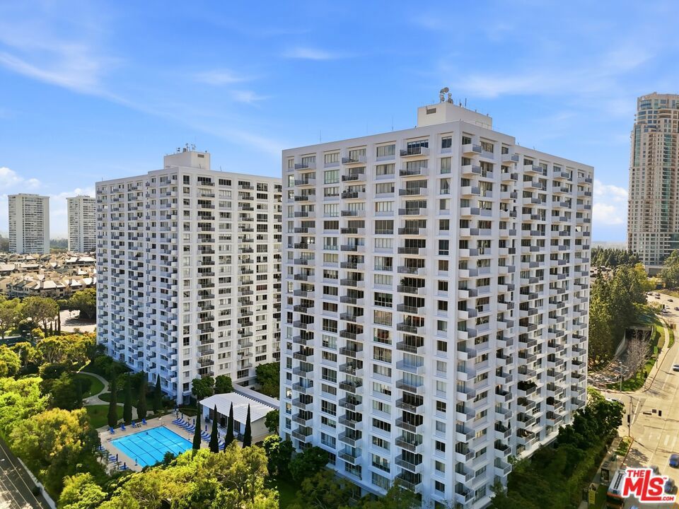 Photo of Listing #26658533