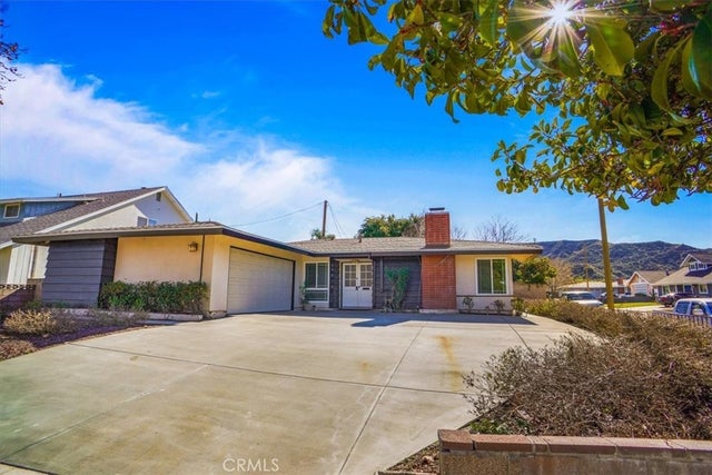 20810 Cedarfalls, Saugus