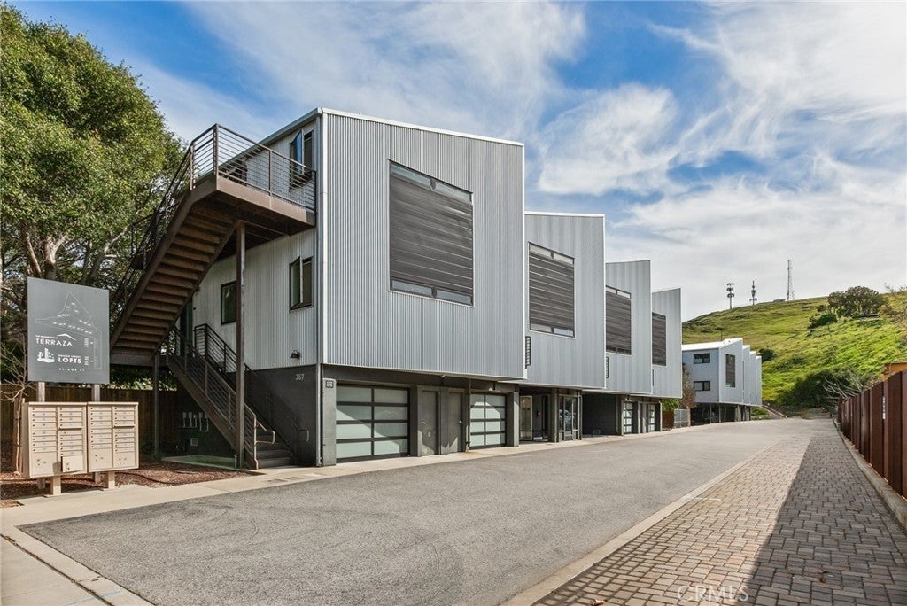 265 Bridge 104, San Luis Obispo