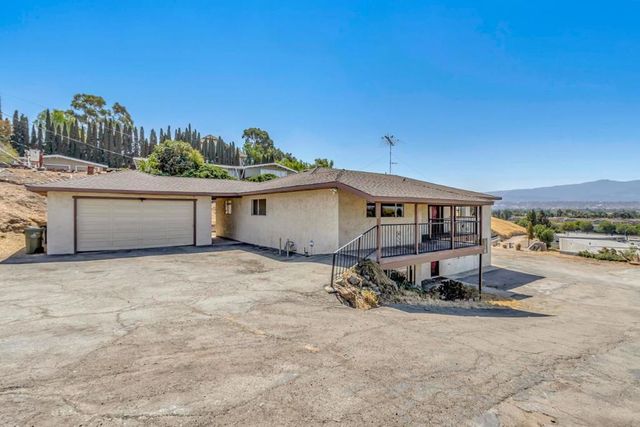 132 San Ramon Drive, San Jose