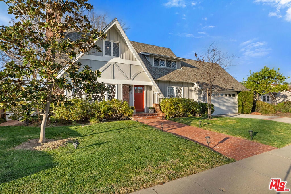 Photo of Listing #26655467