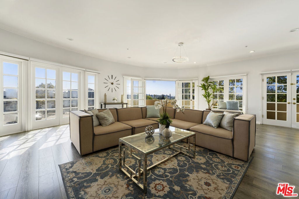 Photo of Listing #26658133