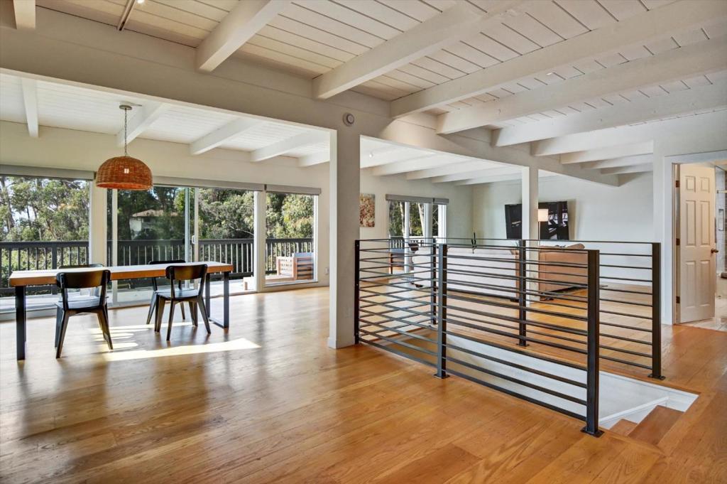 Photo of Listing #ML82035112