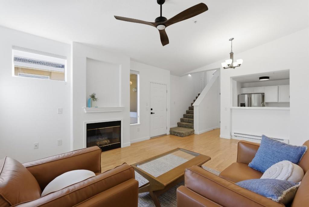 222 Everson Drive, Santa Cruz