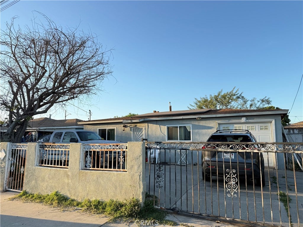 Photo of Listing #DW26047556