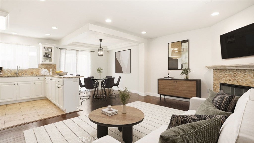 10752 Hortense 3, North Hollywood