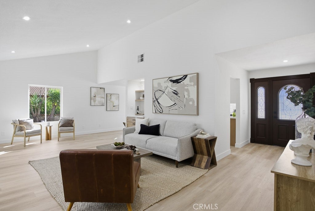 Photo of Listing #SR26047320