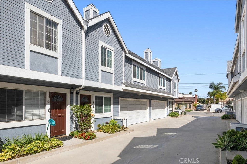 133 Cecil Place B, Costa Mesa
