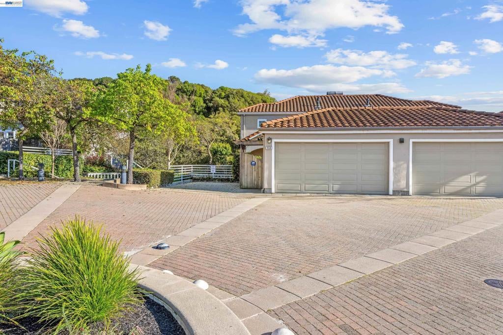 Photo of Listing #41125914