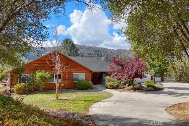 38788 Goldenrod Lane, Oakhurst