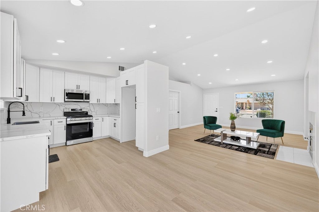 Photo of Listing #RS26046662