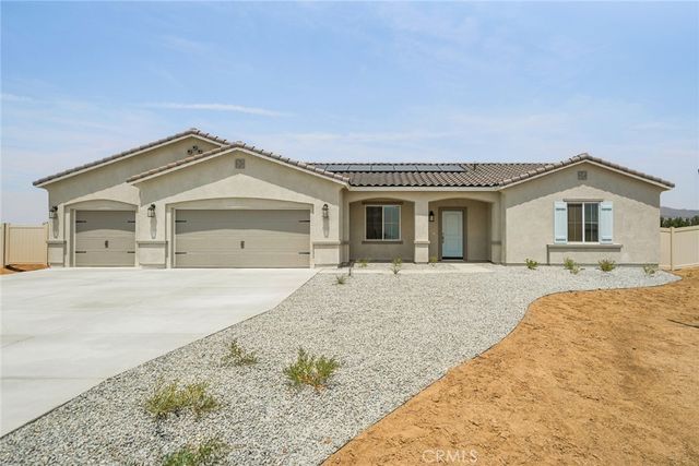 14860 Desert Lily Court, Apple Valley