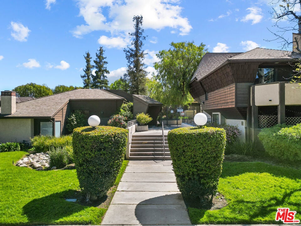 15050 Sherman Way 166, Van Nuys