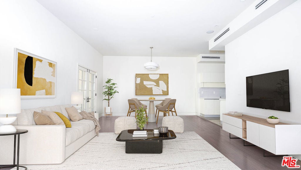 225 Hamilton Drive 102, Beverly Hills