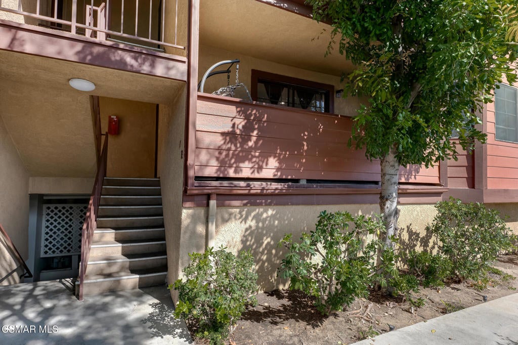 10220 De Soto Avenue 11, Chatsworth