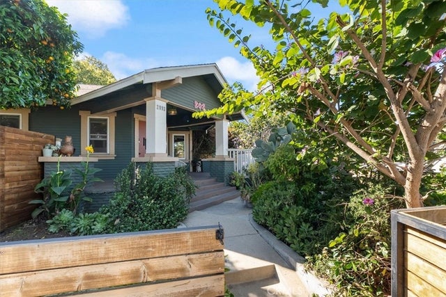 2093 Pasadena, Long Beach