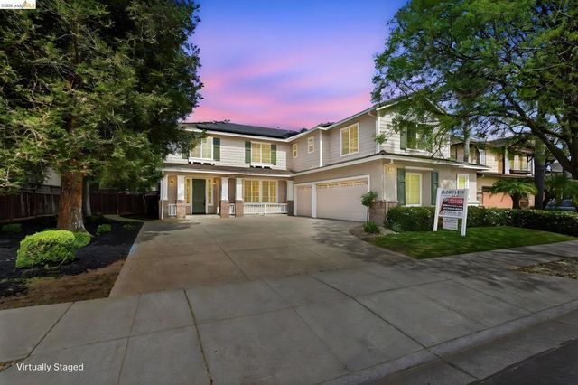 1453 Empress Lane, Brentwood