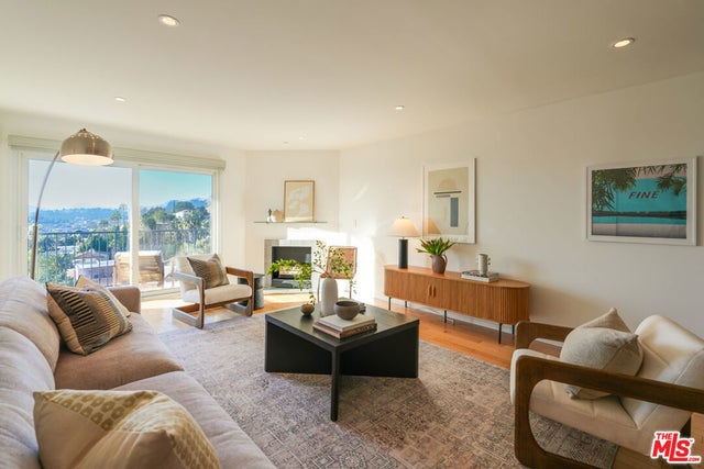 1707 Micheltorena Street # 308, Los Angeles