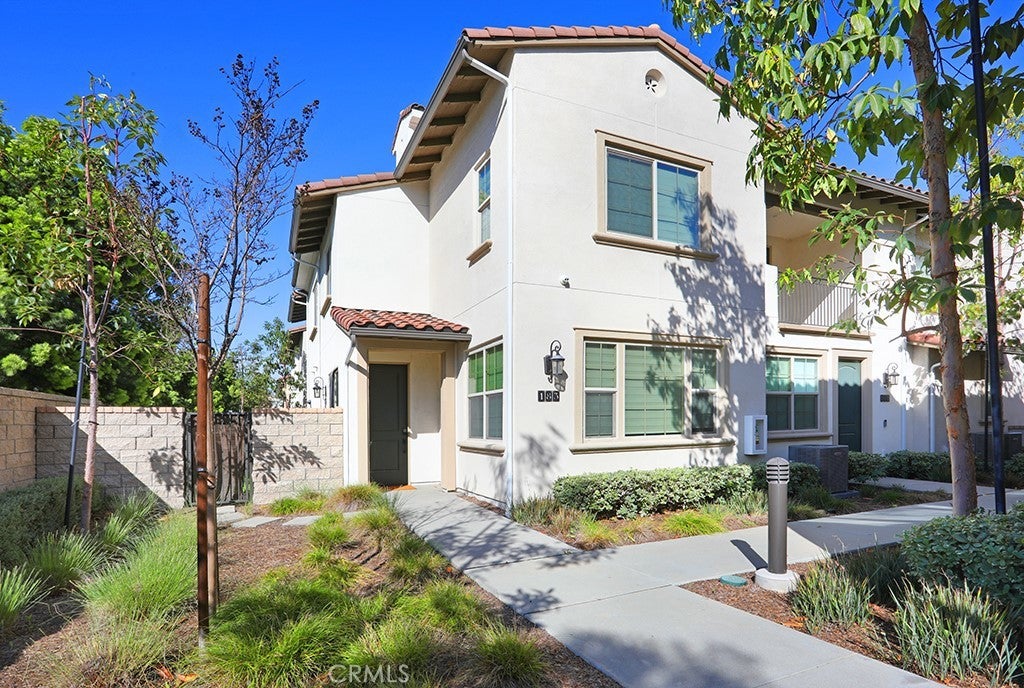 Photo of Listing #OC26048018