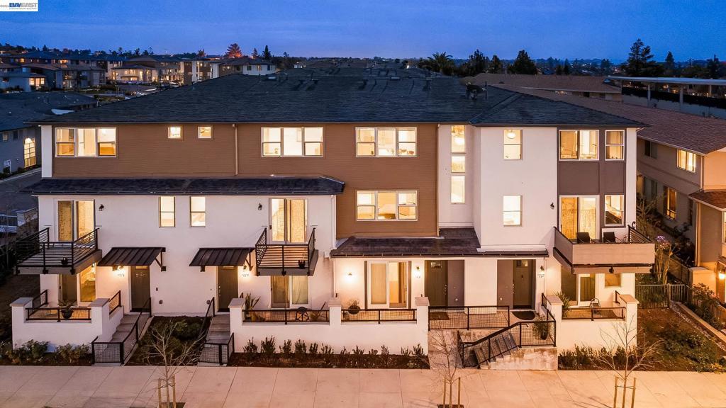 405 Industrial Parkway, Hayward