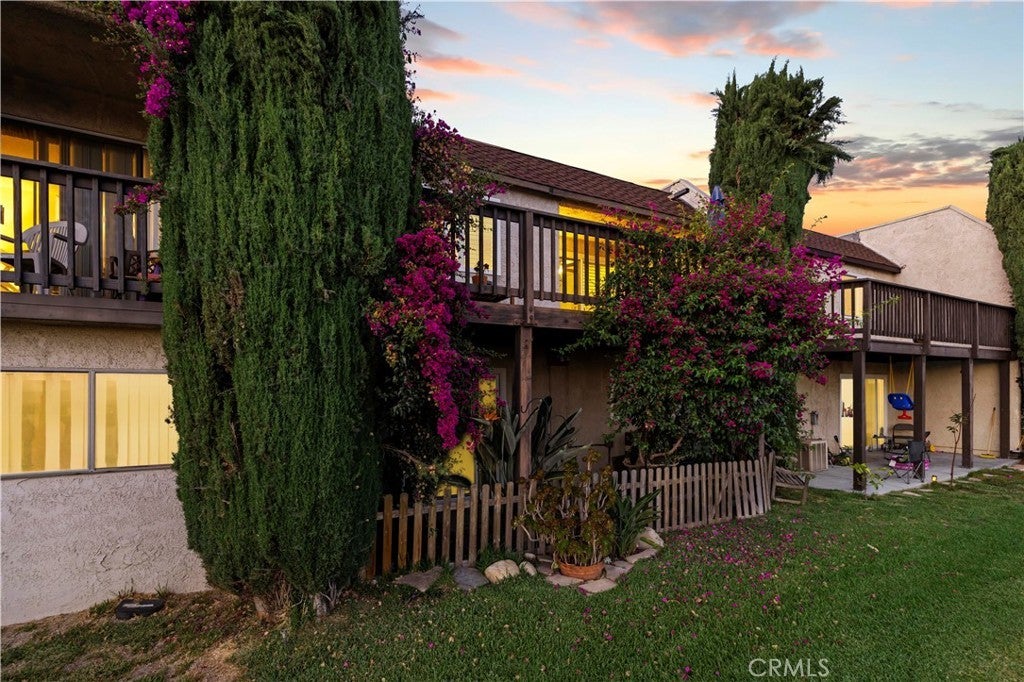 15614 Crestview Lane 63, Granada Hills