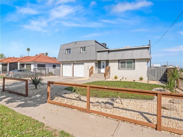 4785 E Washington, Fresno