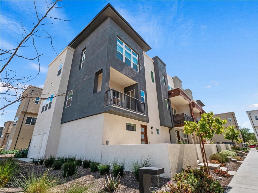 Photo of Listing #SR26048322