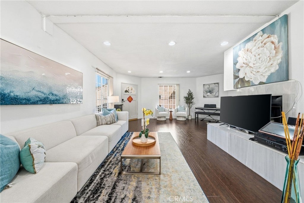 Photo of Listing #WS26048318