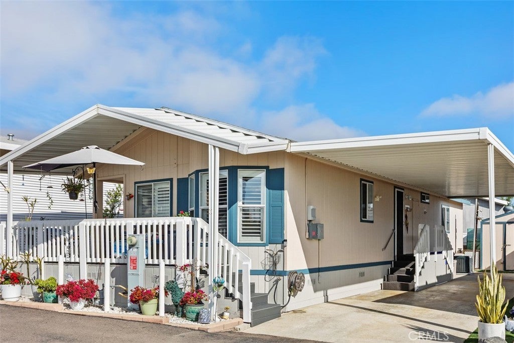 Photo of Listing #IV26038347