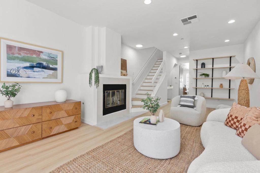 Photo of Listing #ML82037261