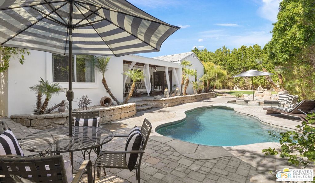 2030 E Acacia Road, Palm Springs