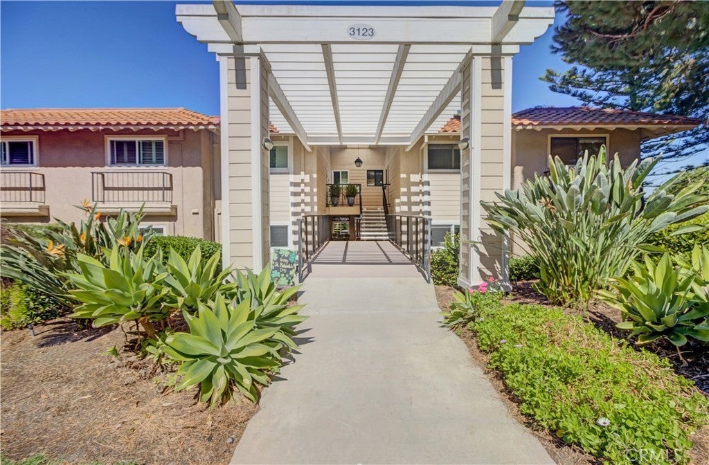 3123 Viaduct Serena Q, Laguna Woods