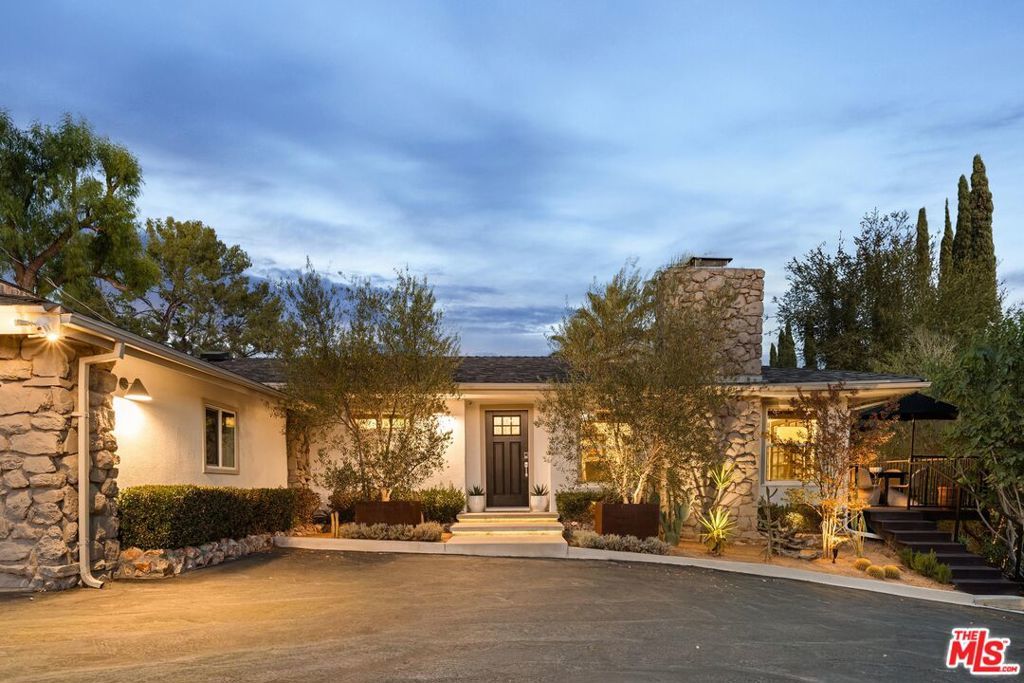 Photo of Listing #26660225