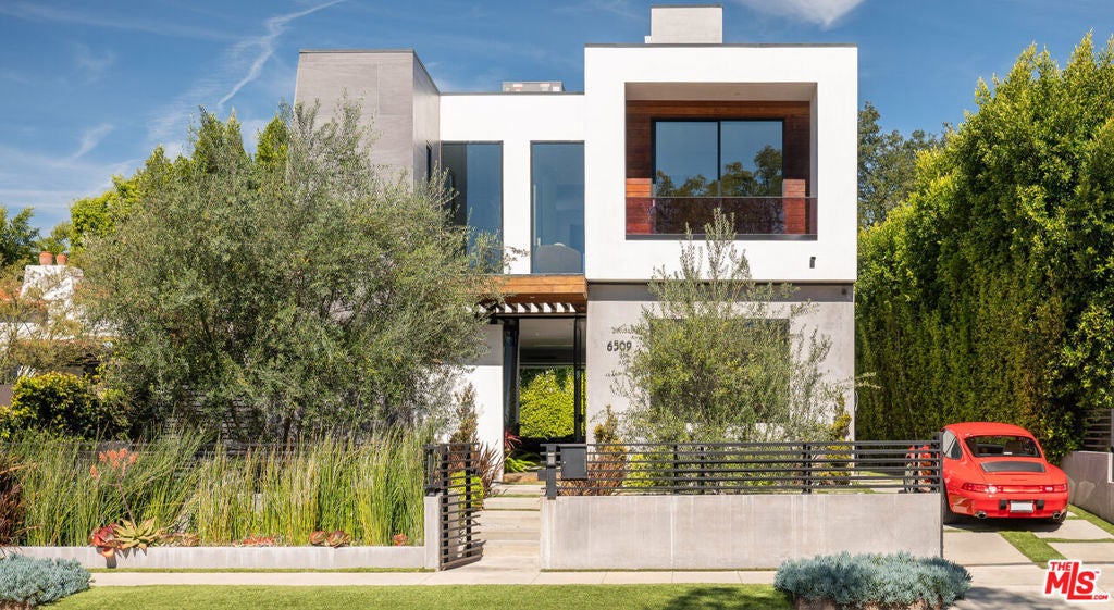 Photo of Listing #26660191