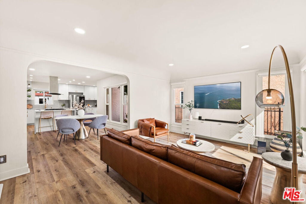 Photo of Listing #26657597