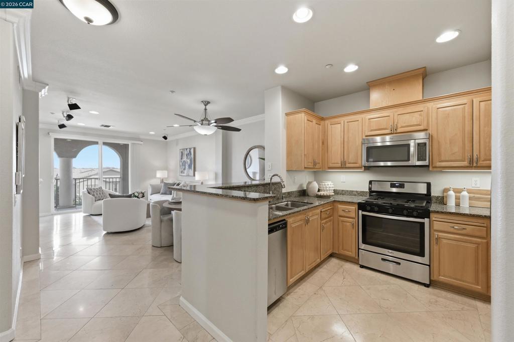 Photo of Listing #41126058