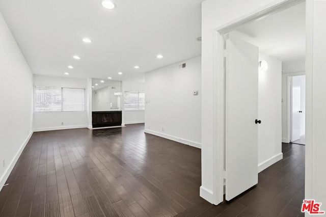 11656 Montana Avenue # 114, Los Angeles