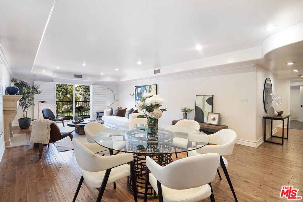 Photo of Listing #26660271